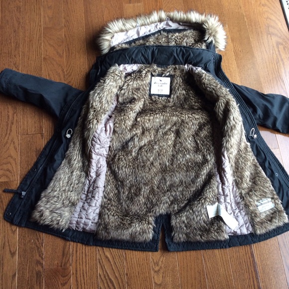Girls winter jacket - Picture 3 of 3
